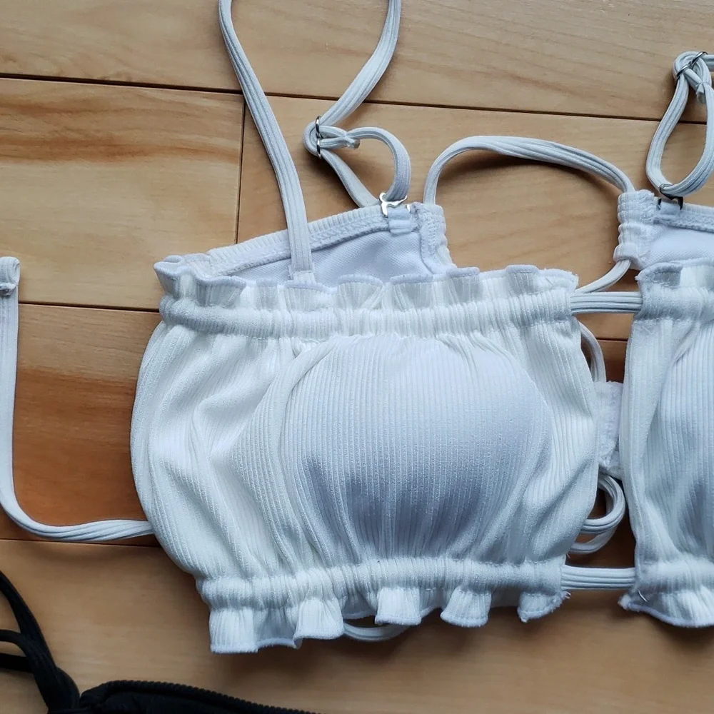String bikini - Picture 2 of 7